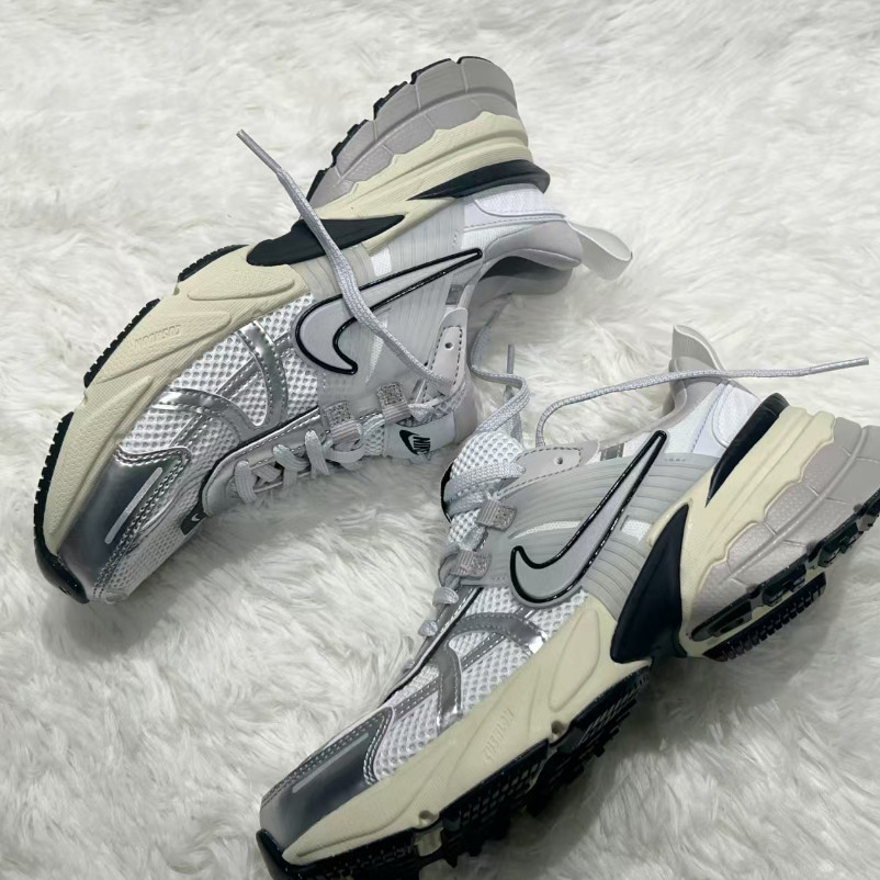 🔥พรีออเดอร์🔥💯 Nike V2K Run (FD0736-100)  รองเท้าผู้ชายและผู้หญิงแท้