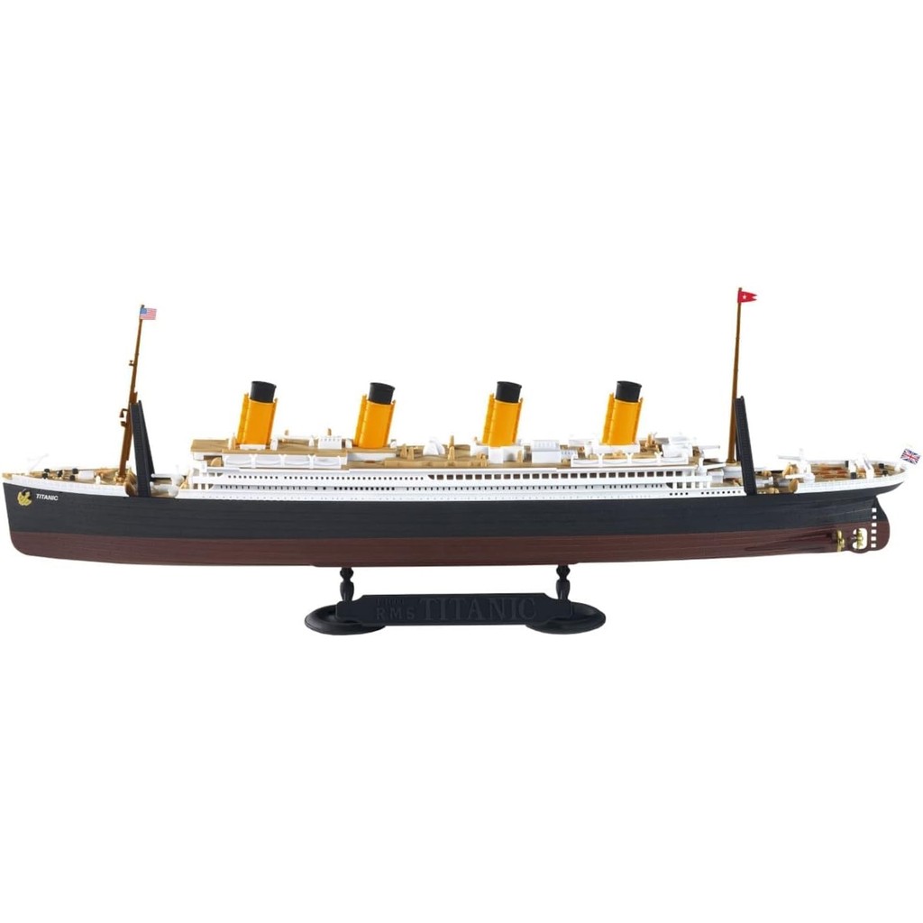 Doyusha 1/1000 Amazing! Easy Plastic Model R.M.S. Titanic Pre-colored Plastic Model