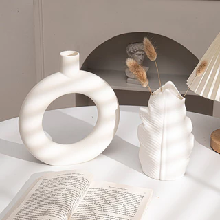 Ins Nordic สไตล ์ แจกัน Creative Minimalist แจกันดอกไม ้ เรือตารางเครื ่ องประดับตกแต ่ งบ ้ าน
