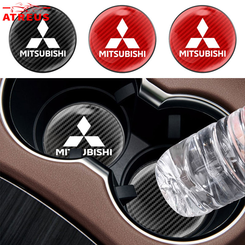 1ชิ้น Mitsubishi แผ่นรองแก้วน้ําในรถยนต์ คาร์บอนไฟเบอร์แผ่นรองแก้วน้ําในรถยนต์ กันลื่น แผ่นรองแก้วเครื่องดื่ม สำหรับ Mitsubishi Xpander Cross Triton Grandis Attrage Mirage Outlander Pajero Sport ASX