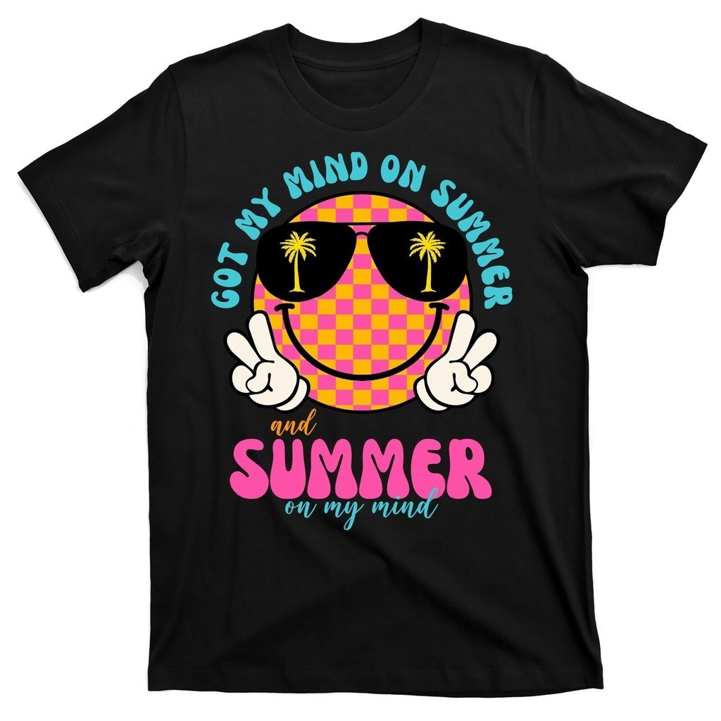 Got My Mind On Summer And Summer On เสื้อยืด My Mind Peace Smile