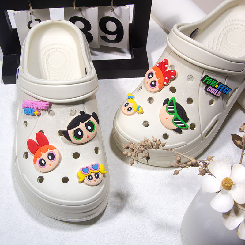 ชุดจระเข้ Jibbitz ใหม่ อุปกรณ์เสริมรองเท้ารูดอกไม้ การ์ตูนน่ารัก DIY อุปกรณ์เสริมหัวเข็มขัดรองเท้าแสนสนุก crocs charm