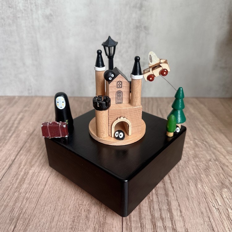 [Anyuan ที่โดดเด่น] Faceless Man ปราสาทยุโรป Beech Music Box Fairy Tale สไตล์รถขนาดเล็กกล่องดนตรีไม้ของขวัญสร้างสรรค์ของขวัญเล็กๆ - รูปที่ 4