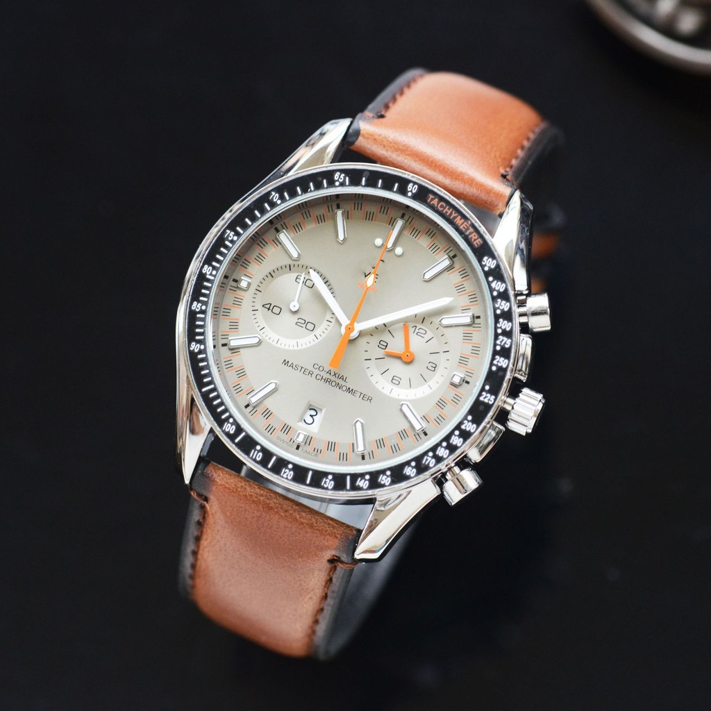 Om Racing Style นาฬิกาผู้ชาย Quartz Chronograph สายเหล็กแข็งซ่อนมือสอง