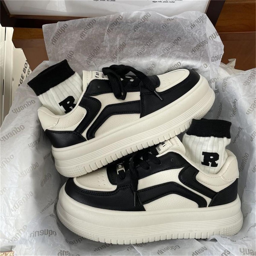 พร้อมส่งจากไทย รุ่นQ97 รองเท้าผ้าใบผู้หญิง รองเท้าสีขาว เรียบง่ายและใจกว้าง แฟชั่นญี่ปุ่น แมทช์ได้ทุกชุดชุดรองเท้าลำลอง