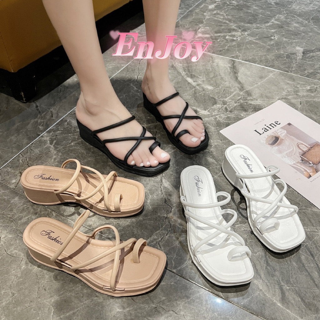 EnJoy พร้อมส่ง (LT-2212) รองเท้าแตะหญิง ส้นสุง4.5ซม.แฟชั่น แบบสายรัด สไตล์ใหม่ส้นหนา รุ่นใหม่