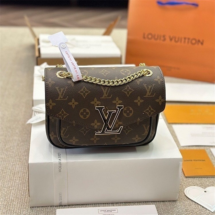 พร้อมกล่อง Chain Passy Postman