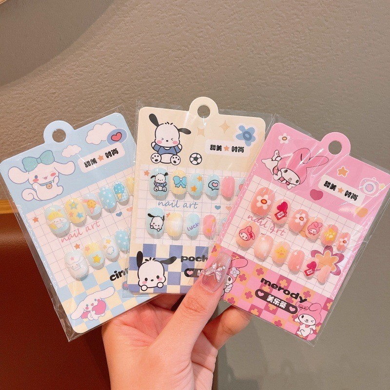 น่ารัก Sanrio Kuromi Melody สติ๊กเกอร์ติดเล็บที่ถอดออกได้สวมใส่เด็กเล็บปลอมหญิงเล็บแพทช์เล็บ Art