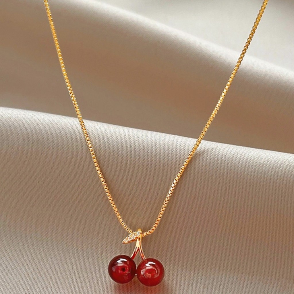 Yinuovo สร้อยคอเชอร์รี่อารมณ์หรูหราใหม่ Super Fairy Sweet Love สแตนเลสกันน้ําของขวัญไม่ซีดจางสําหรับผู้หญิง