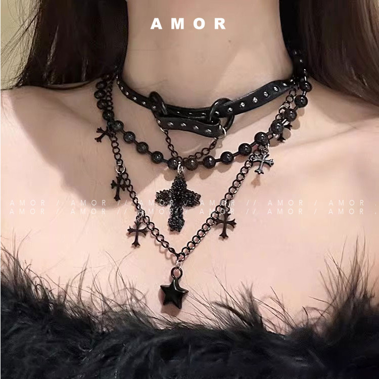 Dark Thorn Beaded Cross Star สร ้ อยคอหลายชั ้ นสาวเผ ็ ดโซ ่ คอ