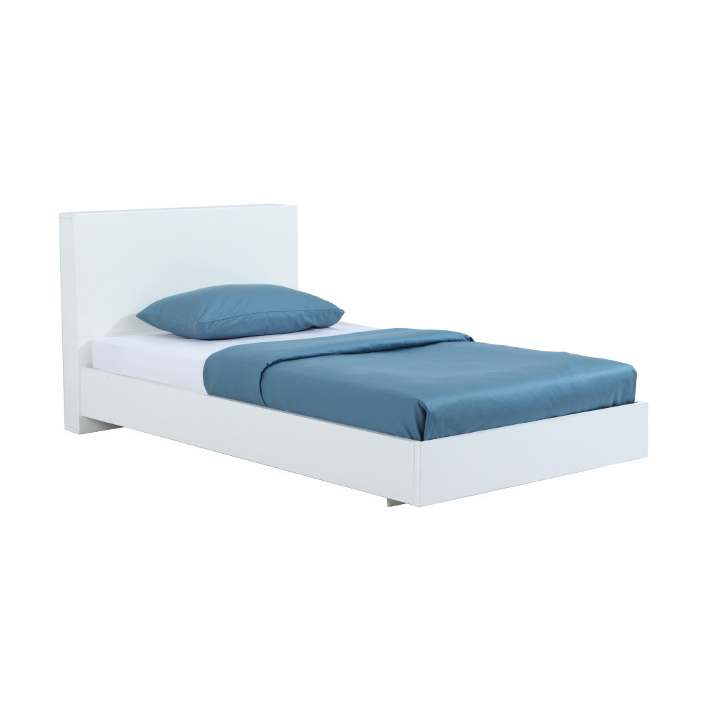 INDEX LIVING MALL เตียงนอน รุ่นแมสซิโม่ ขนาด 3.5 ฟุต (พื้นเตียงทึบ) - สีขาว