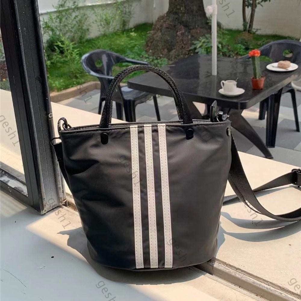 Gesh1 กระเป๋าสะพาย GIft ความจุขนาดใหญ่หรูหรา Multi-function Crossbody กระเป๋าผู้หญิง