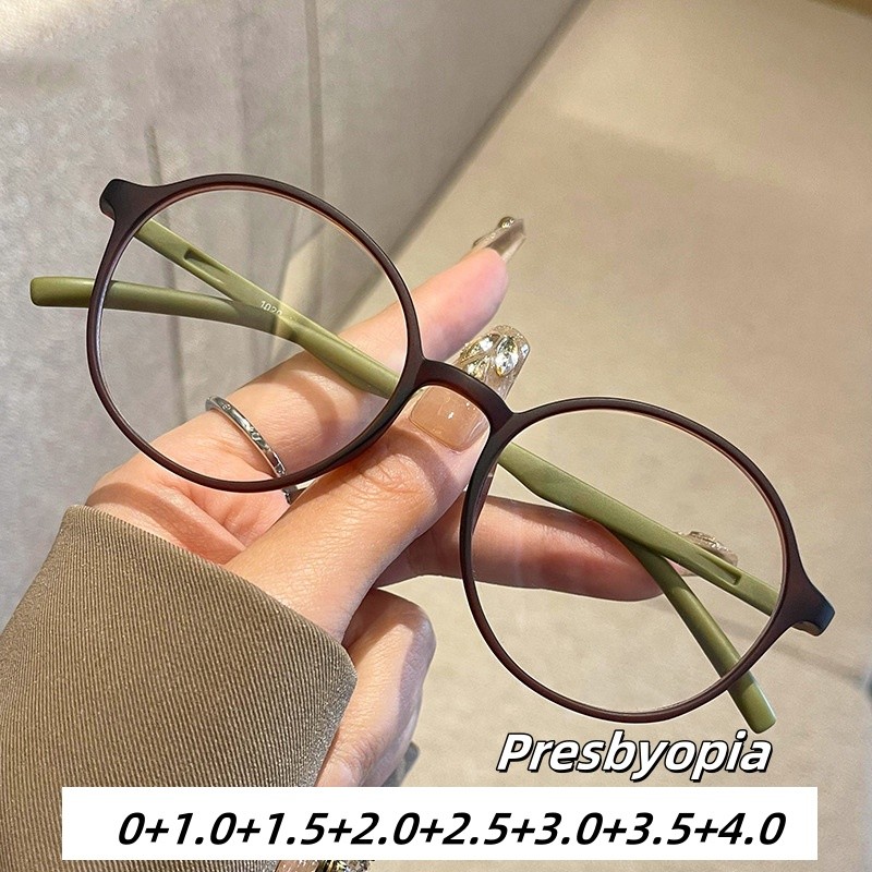 ใหม่แสงอัลตร้าแฟชั่นแว่นอ่านหนังสือความละเอียดสูงป้องกันแสงสีฟ้ารูปไข่กรอบแว่นสายตายาวแว่นตาป้องกันดวงตาแว่นตา