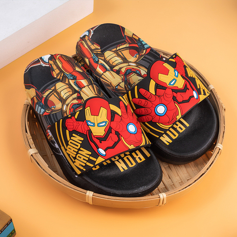 🎀LeTong🎀รองเท้าแตะเด็กกันลื่นสำหรับเด็กผู้ชาย ลายการ์ตูนอุลตร้าแมน พื้นนุ่ม สำหรับใช้ในบ้านและห้องน้ำ - รูปที่ 2