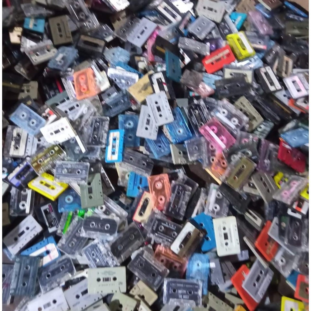 เทปเพลง ม้วนเปล่า ม้วนอะไหล่ Cassette Tape สุ่มคละ ใช้ทำอะไหล่ แต่งบ้าน แต่ง Prop ร้าน diy