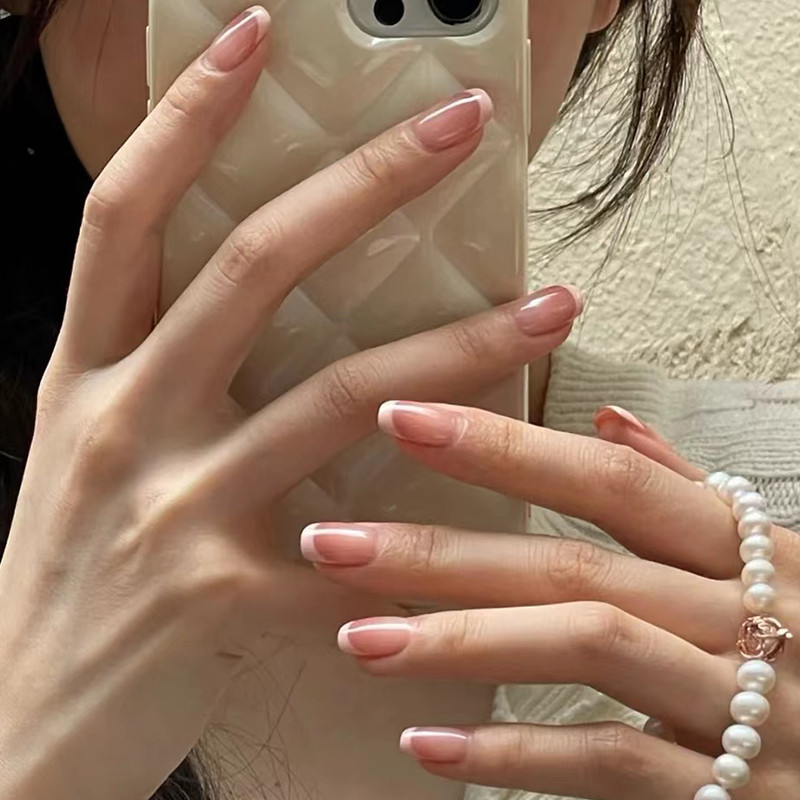 24 ชิ้นเล็บปลอมชุด Gradual Nude เล็บปลอมเล็บเล็บปลอมเล็บออกแบบเล็บ