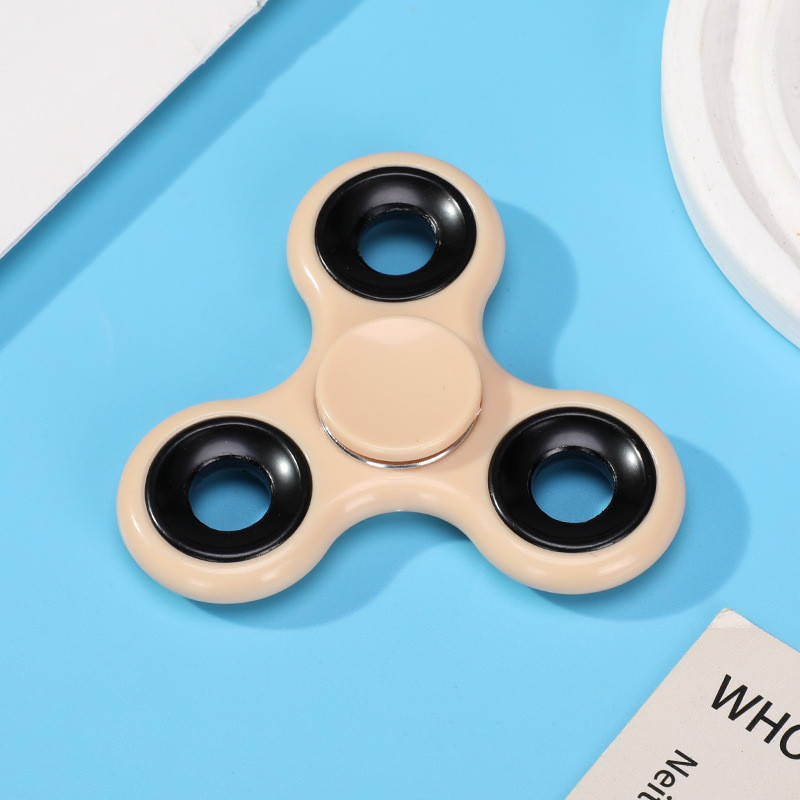 23 สี Vibrant Finger Spinner: Pocket-Sized ของเล่นหมุนความเร็วสูง, บรรเทาความเครียดและความวิตกกังวลลดสําหรับผู้ใหญ่, มีเสน่ห์การออกแบบที่มีสีสัน, 7x7x0.5 ซม. ราคา ถูกที่สุด ดีลบีเคเค แกลเลอรีภาพที่ 7