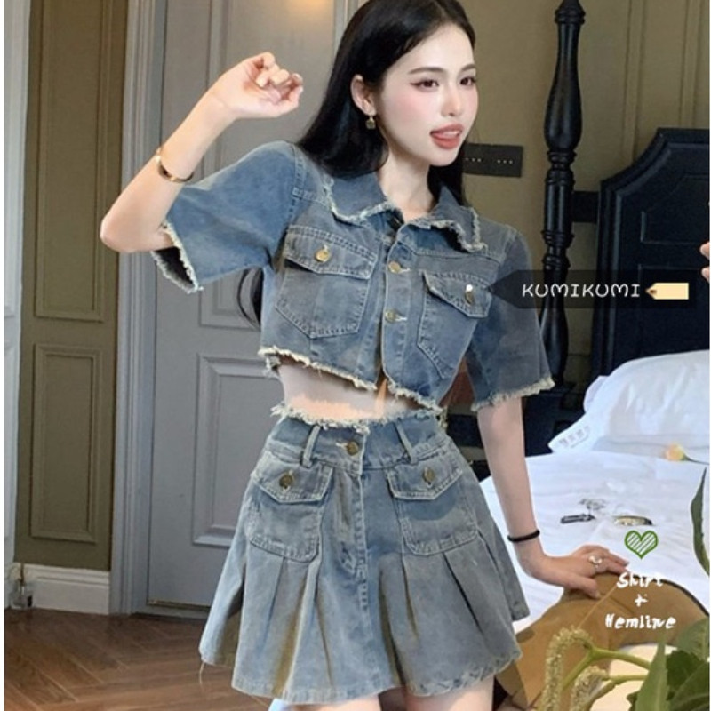 ชุดเสื้อเชิ้ตยีนแขนสั้น และกระโปรงยีนสั้น แต่งรุ่ย สไตล์หวานแหวว เรโทร 2 ชิ้น
