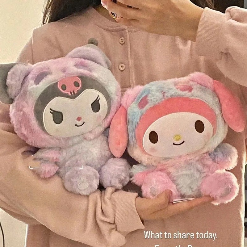 SANRIO 25 ซม.Sanrio Hello Kitty ของเล ่ น Kawaii Mymelody Kuromi Cinnamoroll ตุ ๊ กตานุ ่ มตุ ๊ กตาสัตว ์ ตุ ๊ กตา Plushie หมอนเด ็ กของขวัญวันเกิด