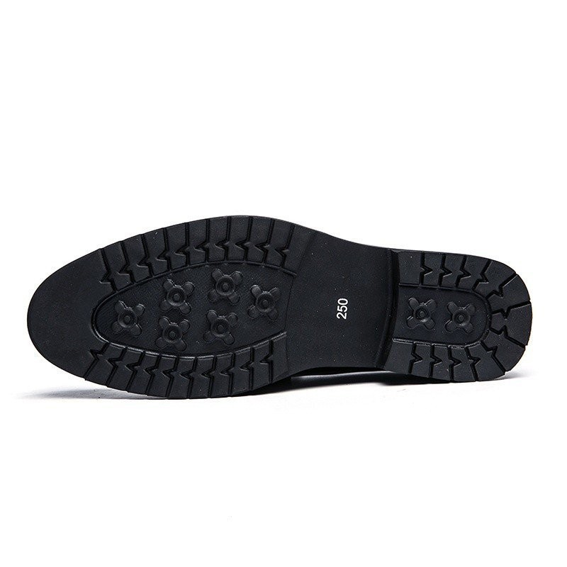 Man Loafers ชุดแต ่ งงานแฟชั ่ นสีขาวสีทึบรอบ Toe Slip-On หนังรองเท ้ าลําลองทุกวัน EPOA
