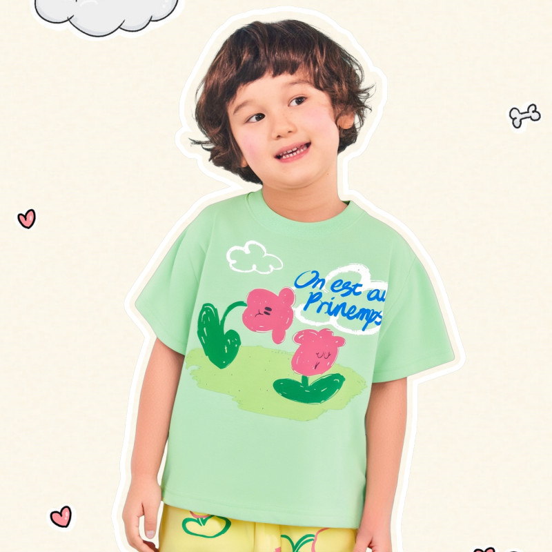 เสื้อยืดแขนสั้นเด็กสไตล์เกาหลีเสื้อยืดผ้าฝ้ายลายดอกไม้สีเขียวมรกตรุ่นใหม่ฤดูร้อน
