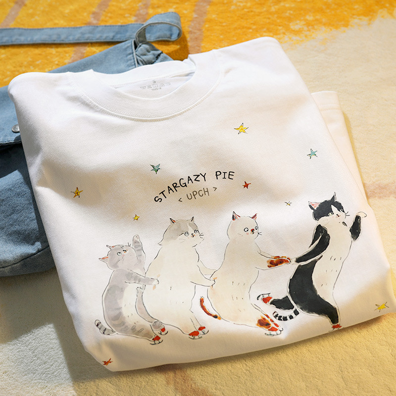 （จัดส่งตลอด 24 ชั่วโมง）Angle Official  เสื้อยืดแขนสั้น พิมพ์ลายการ์ตูนน่ารัก ทรงหลวม แฟชั่นฤดูร้อน - รูปที่ 2