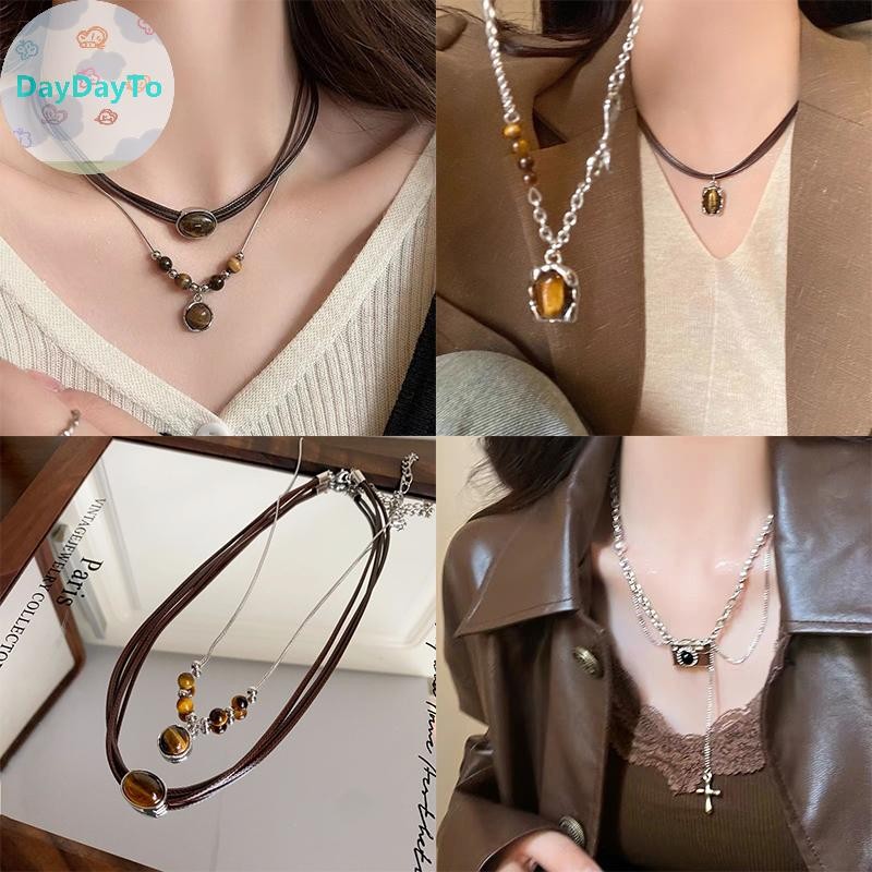 Daydayto Vintage หนังหินสีน้ําตาลจี้สร้อยคอซ้อน Choker อารมณ์ Clavicle Chain สําหรับผู้หญิงสาวฤดูใบไม้ร่วงฤดูหนาวสร้อยคอ TH
