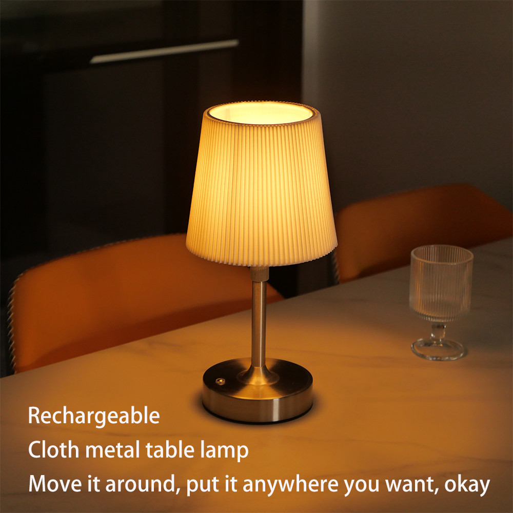 ปรับความสูงได้สวิตช์สัมผัสไร้สายเดสก์ท็อปไฟกลางคืนสําหรับบาร์โรงแรมตกแต่งห้องนอนแสง