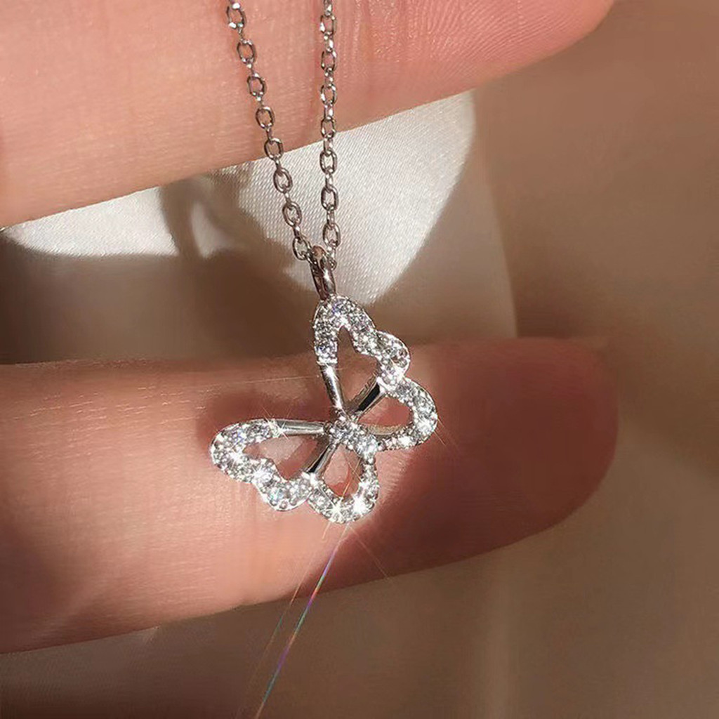 สร ้ อยคอผีเสื ้ อกลวงโลหะผสม Rhinestone ลําลองสําหรับสุภาพสตรี