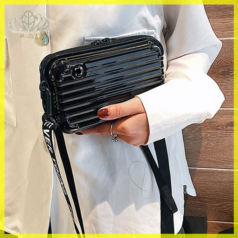 Daisy Simple น้ําหนักเบากล่องกระเป๋า Unisex อินเทรนด์ Hard Case กระเป๋าสะพายซิปสีทึบผู้หญิงผู้ชาย Messenger กระเป๋า TH