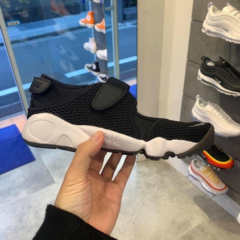 [Nan Yi] รองเท้า NIKE WMNS AIR RIFT BR Ninja