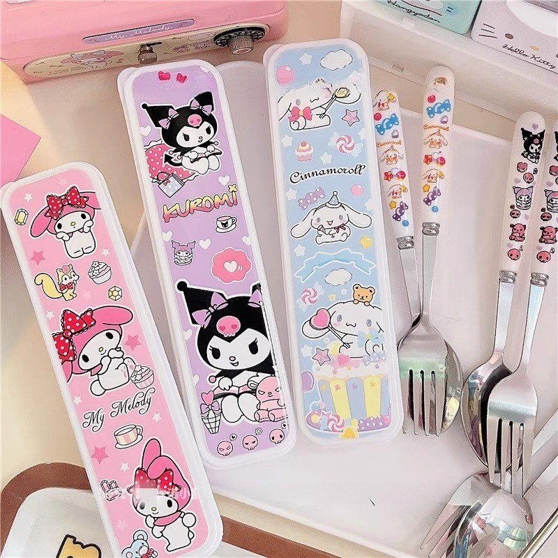 SANRIO 2/3ชิ ้ นอะนิเมะSanrio Kuromiบนโต ๊ ะอาหารกล ่ องช ้ อนส ้ อมเด ็ กนักเรียนของขวัญพิเศษสําหรับเด ็ ก
