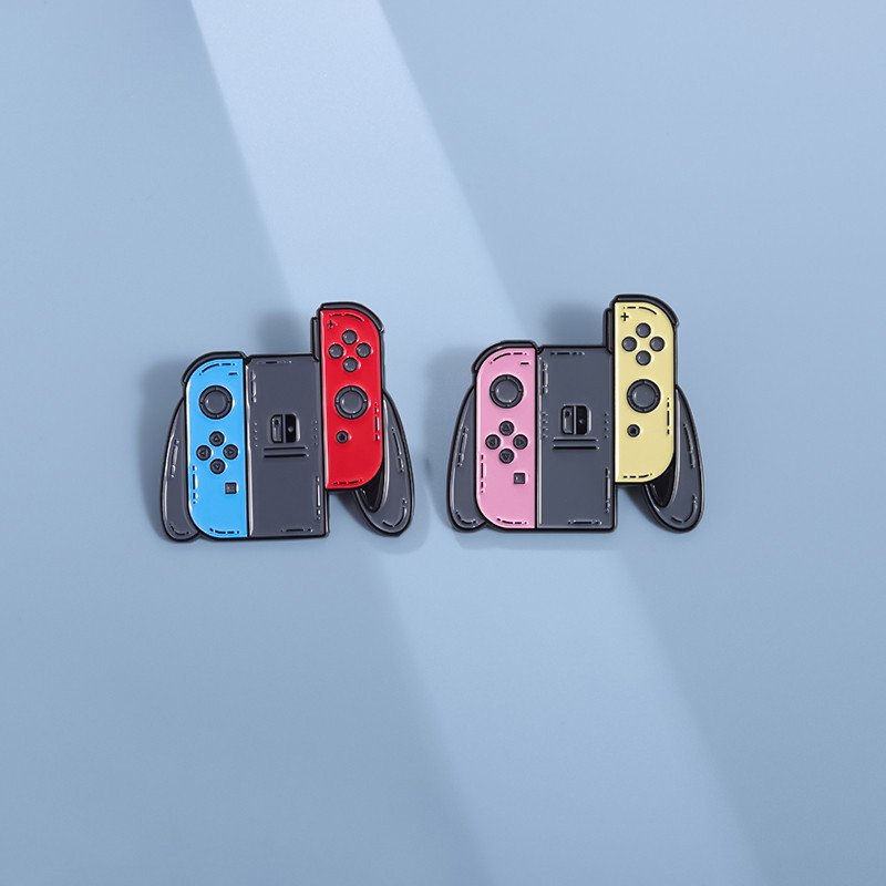 การ์ตูนเครื่องเกมเข็มกลัด Pins เครื่องเล่นเกมมือถือ Controller Pin เข็มกลัดป้ายเครื่องประดับของขวัญสําหรับเพื่อน
