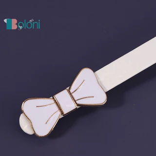 [Boloni] โบว์หัวเข็มขัดสุภาพสตรีสิทธิบัตรหนังชุด Rhinestones ตกแต่งเข็มขัดบางขนาดเล็กสําหรับผู้หญิงออกแบบใหม่