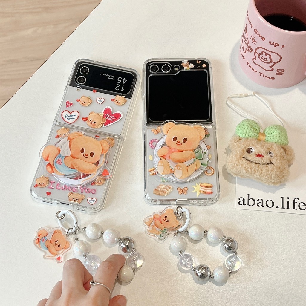 For Samsung Galaxy Z Flip5 อะคริลิคแม่เหล็กดูดซับกรณีน่ารักการ์ตูนแองเจิลเนยหมีวงเล็บZ Flip4 Flip3Caseฮาร์ดกันกระแทกโทรศัพท์ความคิดสร้างสรรค์กรณีปก