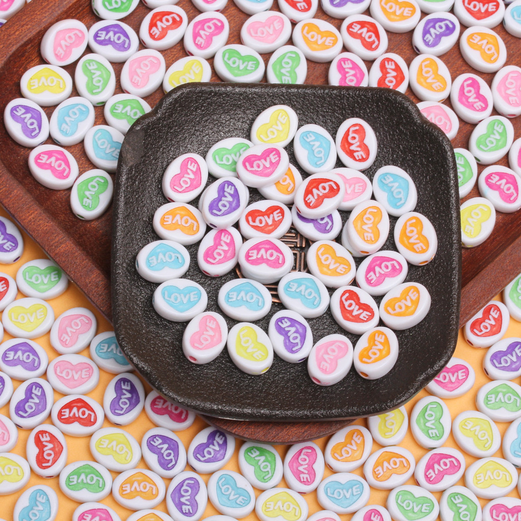 10pcs 12.5 *9.5mm สีสันแบนรูปหัวใจอะคริลิค LOVE ลูกปัดหลวมสําหรับเครื ่ องประดับทํา Handmade วัสดุอุปกรณ ์ เสริม
