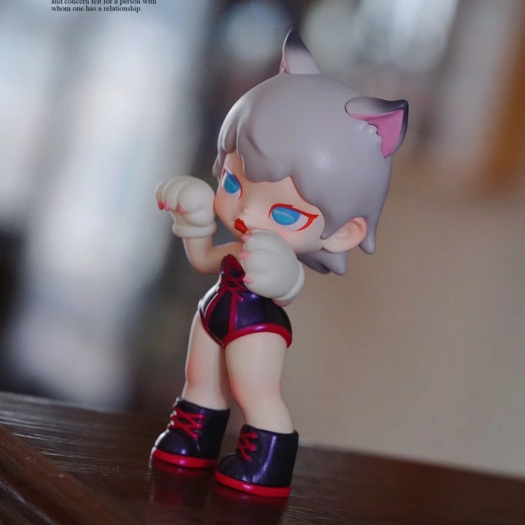 Popmart dora zoraa ชุดโจมตีพิเศษ popmart ของเล่นศิลปะอย่างเป็นทางการของเล่นศิลปะ