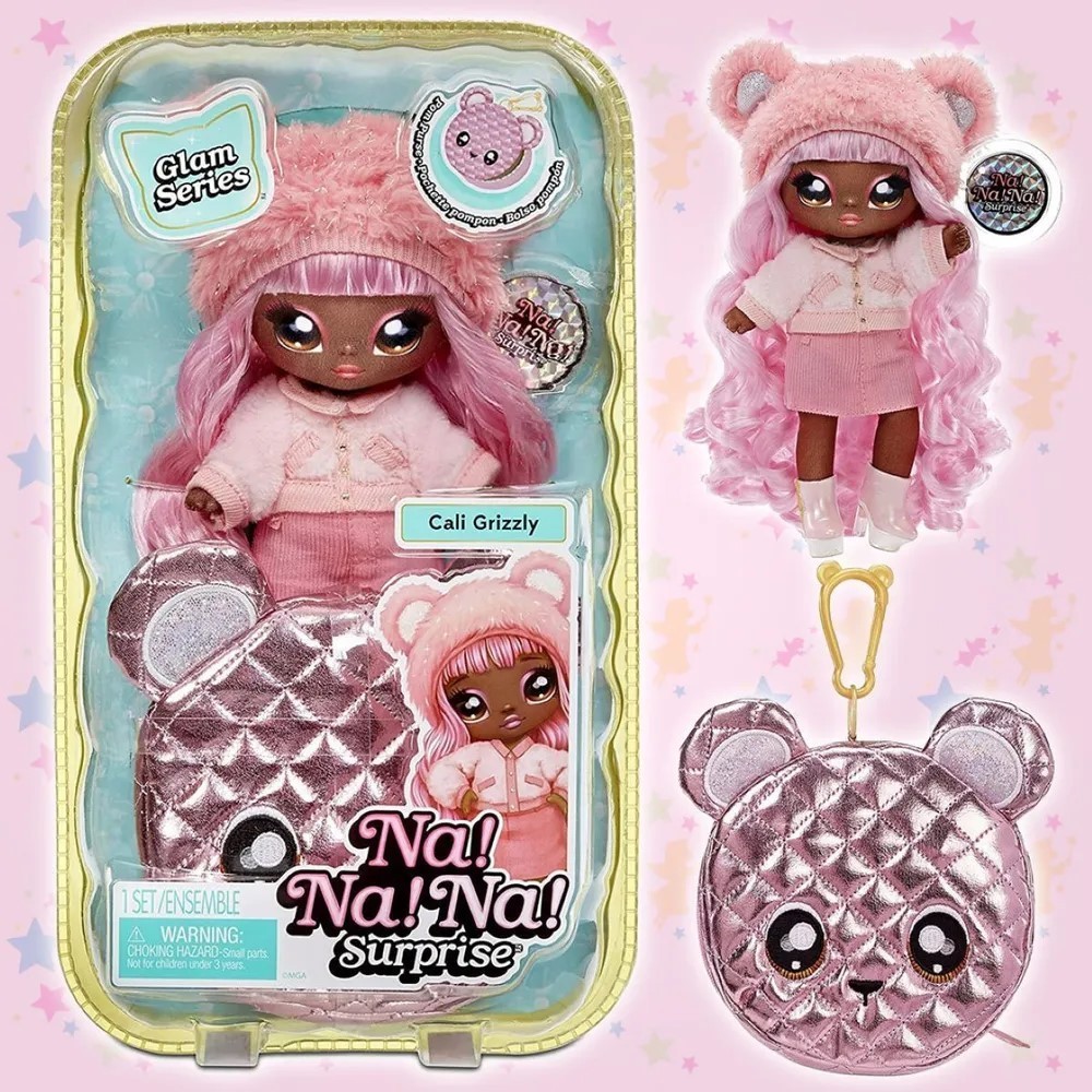 Na Na Na Surprise 2-in-1 Pom Doll Glam Series - Cali Grizzly Doll Fashion Cotton Doll Metallic Teddy Bear Purse ของเล่นสําหรับเด็ก