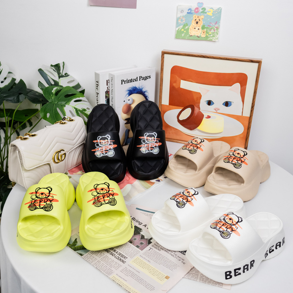 ToyNo.1 พร้อมส่ง "LT-DDY" รองเท้าแบบสวมส้นตึก ลายน้องหมี ตัวหนังสือBear สีสันน่ารัก