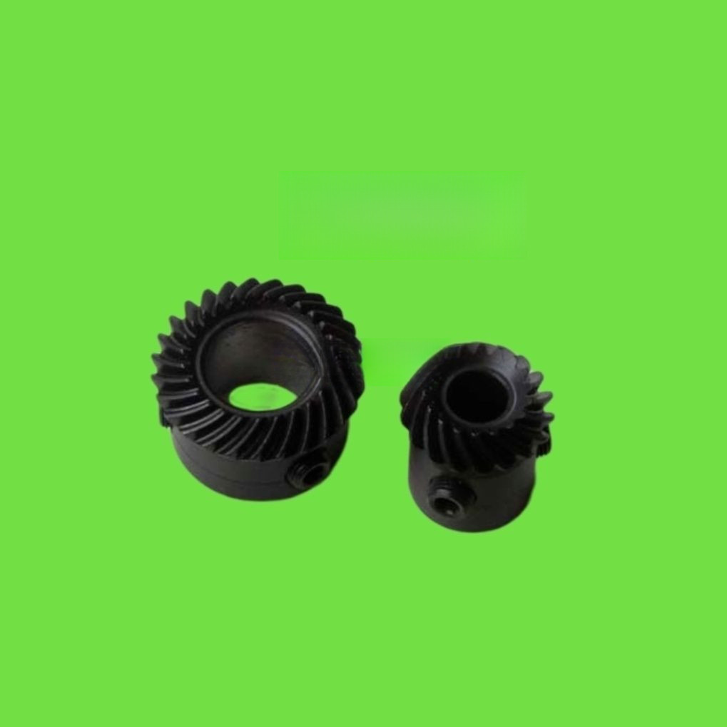 Industrial Shoe Machine Parts 810/820 High Head Machine Edge Seat Gear Hook Shaft Gear Vertical Shaf