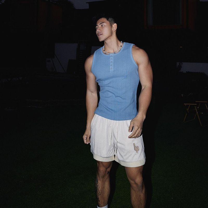 ขนาดใหญ่ Street Wear ผู้ชาย American Street High-End Henry Collar กีฬาเสื้อกั๊ก clean-fit เสื้อกั๊กเกลียว20250326