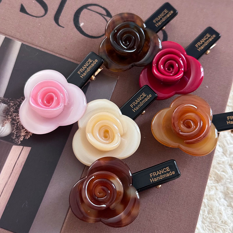 Mouga/nue High-End สามมิติ Rose French Acetate Classy Elegant Rose ดอกไม้คลิปผม Tie ด้านข้างคลิป Bangs คลิป