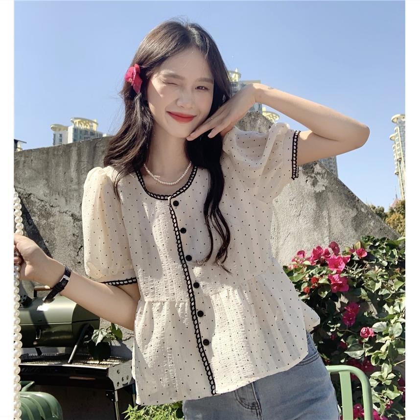 แฟชั่นผู้หญิงสไตล์ใหม่คอวีลูกไม้ปักเสื้อแขนสั้นผู้หญิงลดอายุ