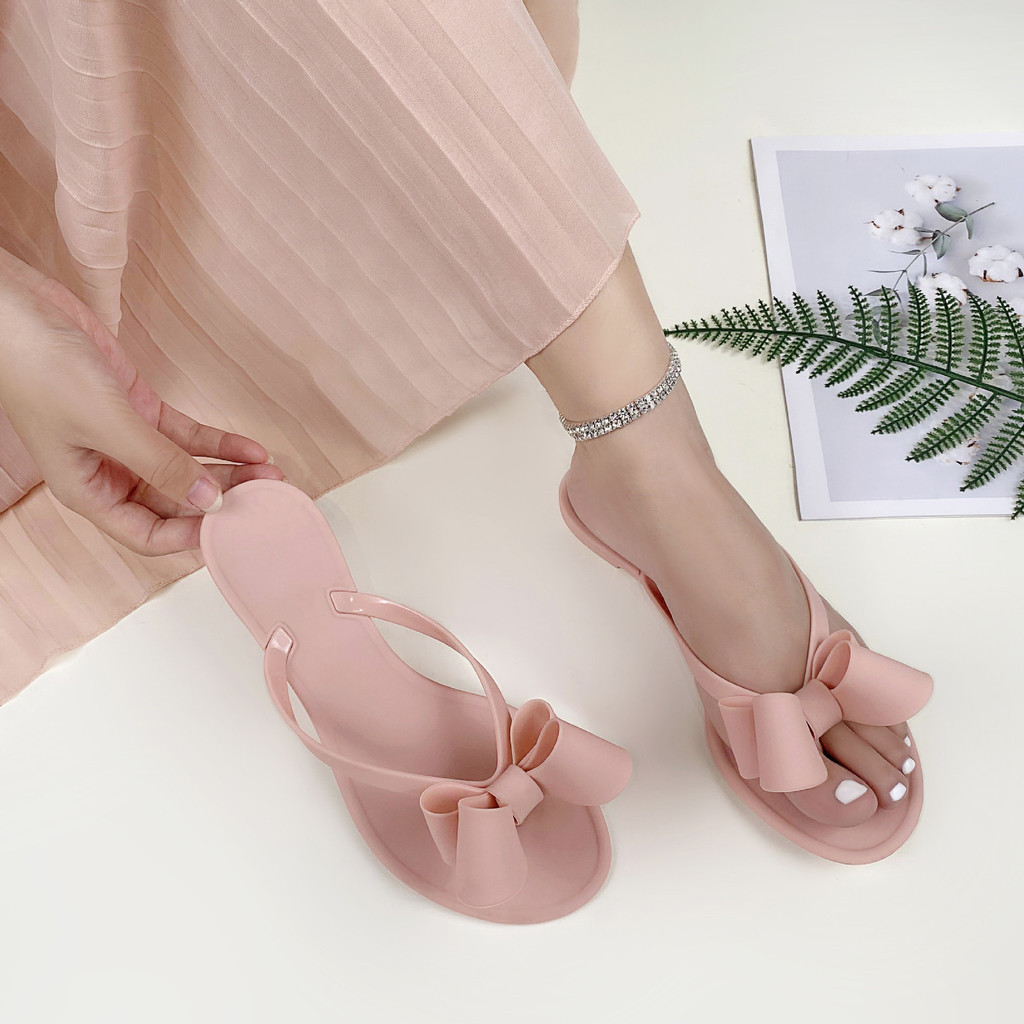 รองเท ้ าแตะ PVC ผีเสื ้ อ Frosted Jelly สําหรับผู ้ หญิงแฟชั ่ นแบน Bottomed Flip Flops