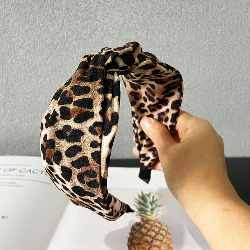 High-end Leopard พิมพ ์ แถบคาดศีรษะผ ้ าปีกกว ้ าง Hairband แฟชั ่ นผู ้ หญิงอุปกรณ ์ เสริมผม