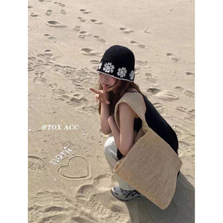 เกาหลี Niche Designer สไตล์ผ้าลินินด้ายฝ้ายสด Hand-Knitted Bucket Hat Hollow ถัก