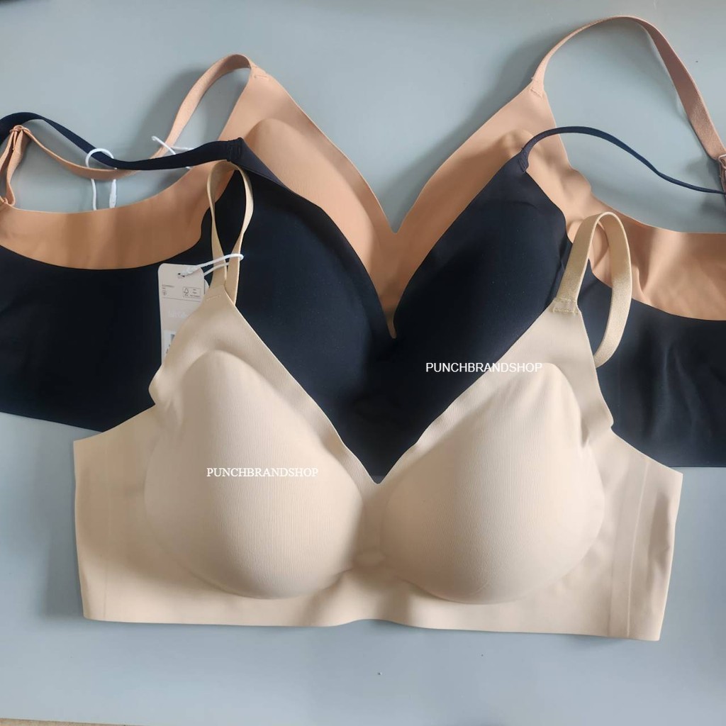 Sabina รหัส NBK24003 ใหม่ 2 ตะขอ เสื้อชั้นใน Soft Collection Level 2 เสื้อชั้นใน ไร้ตะเข็บ ไร้โครง ต