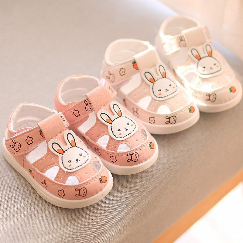 รองเท้าแตะ Baotou สำหรับเด็ก 2025 ฤดูใบไม้ผลิฤดูร้อน สำหรับเด็กผู้หญิงอายุ 0-2 ปี รองเท้าเดินสำหรับเด็กทารกและเด็กเล็ก