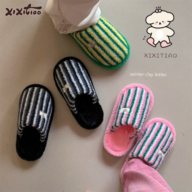 ฉี่เตียว ใหม่สไตล์อบอุ่นตุ๊กตาบ้านคู่ฤดูใบไม้ร่วงฤดูหนาวสีคมชัดลายรองเท้าแตะผ้าฝ้ายผู้ชายผู้หญิง