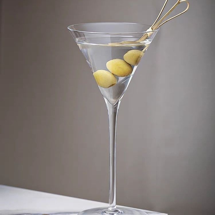 ญี่ปุ่น Kimura Series Horn V-Shaped Bartender Dry Martini Mug แก้วค็อกเทลพิเศษสามเหลี่ยมบุคลิกภาพแก้